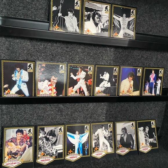 Elvis - Picture 6 of 7